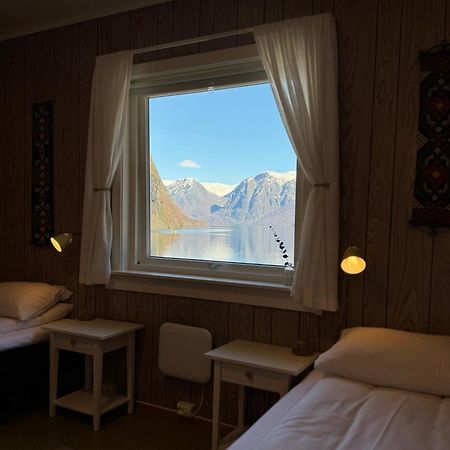 Svingen Guesthouse - Panoramic Fjord Views In Flåm Extérieur photo